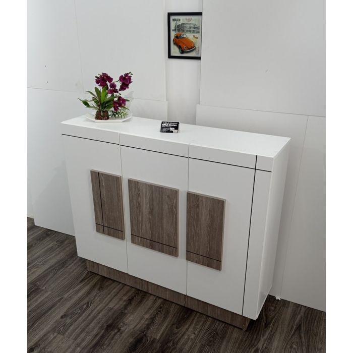 WOW kitchen – Meuble à chaussures 3 portes – Blanc avec panneaux gris